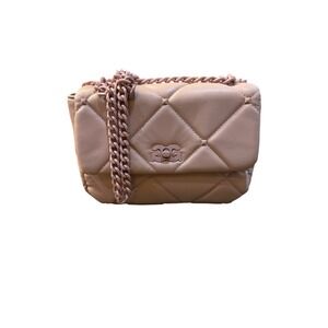Soft Quilted Gilda Paris Handbag Blush Color, Metal Chain Straps,New W‎ Tag $159